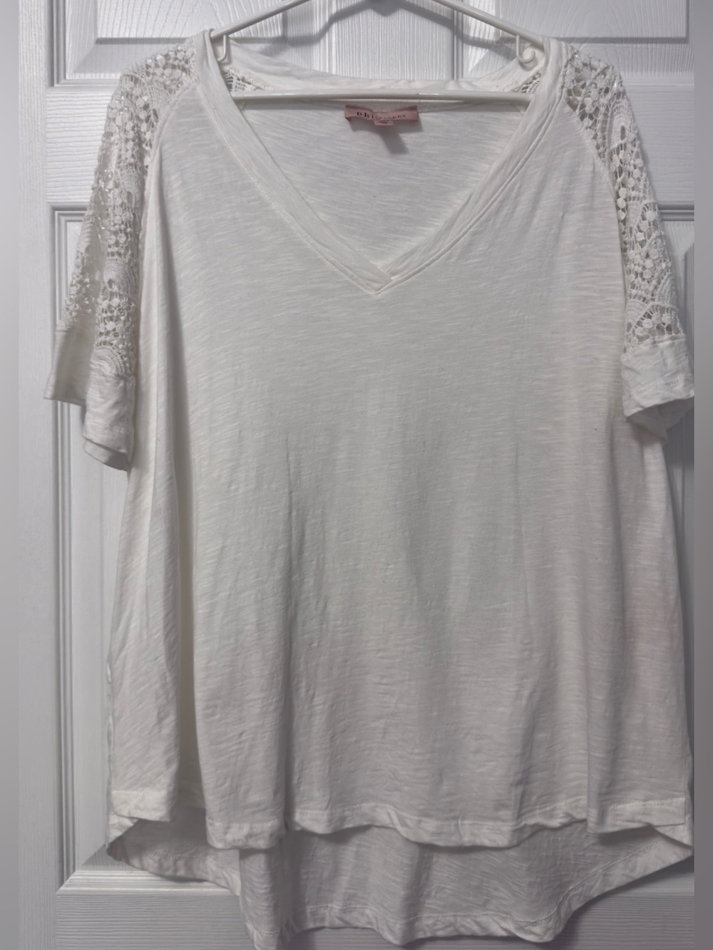Philosophy Ivory V-Neck Tee with Crochet Short Sleeves